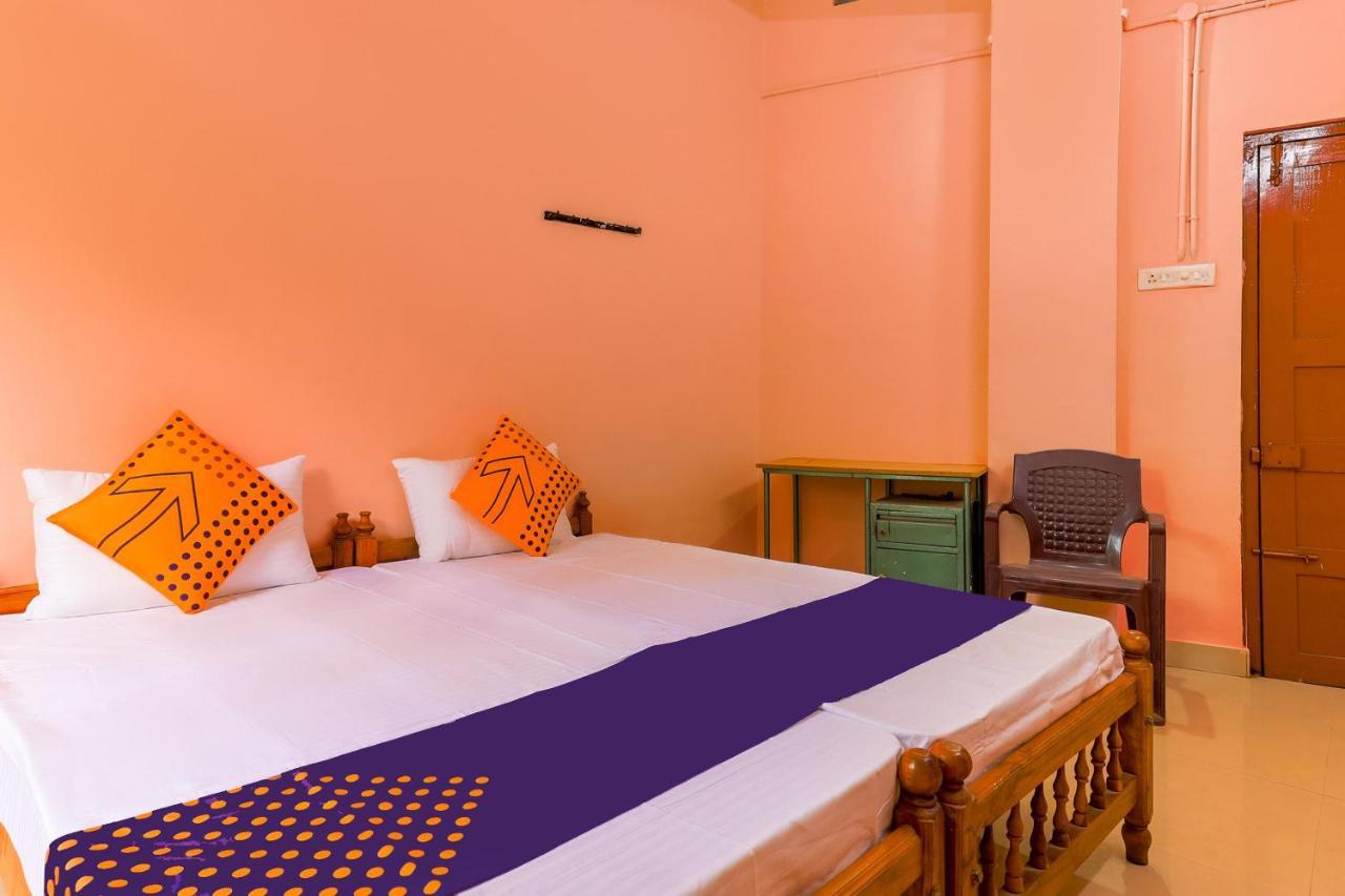 Oyo New Mubarak Tourist Home Panmana Luaran gambar