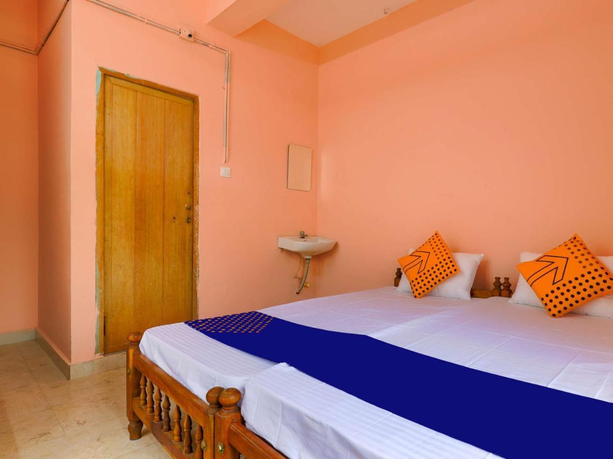 Oyo New Mubarak Tourist Home Panmana Luaran gambar