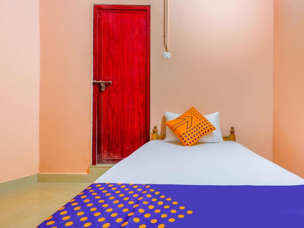 Oyo New Mubarak Tourist Home Panmana Luaran gambar